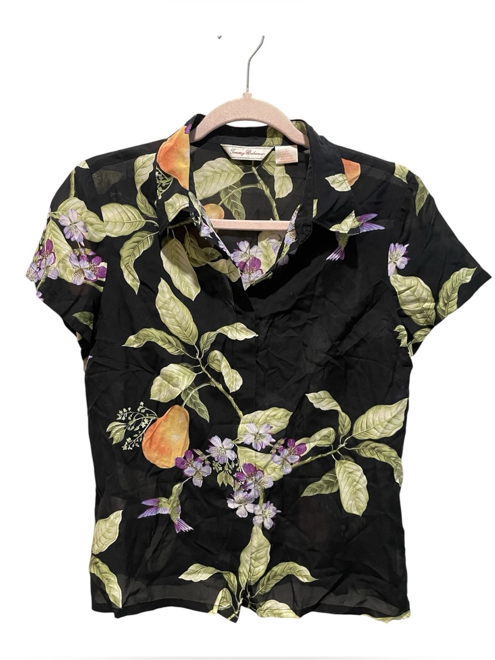 Tommy Bahama women's short-sleeve resort blouse. Size S